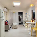 Luckey Vikee House